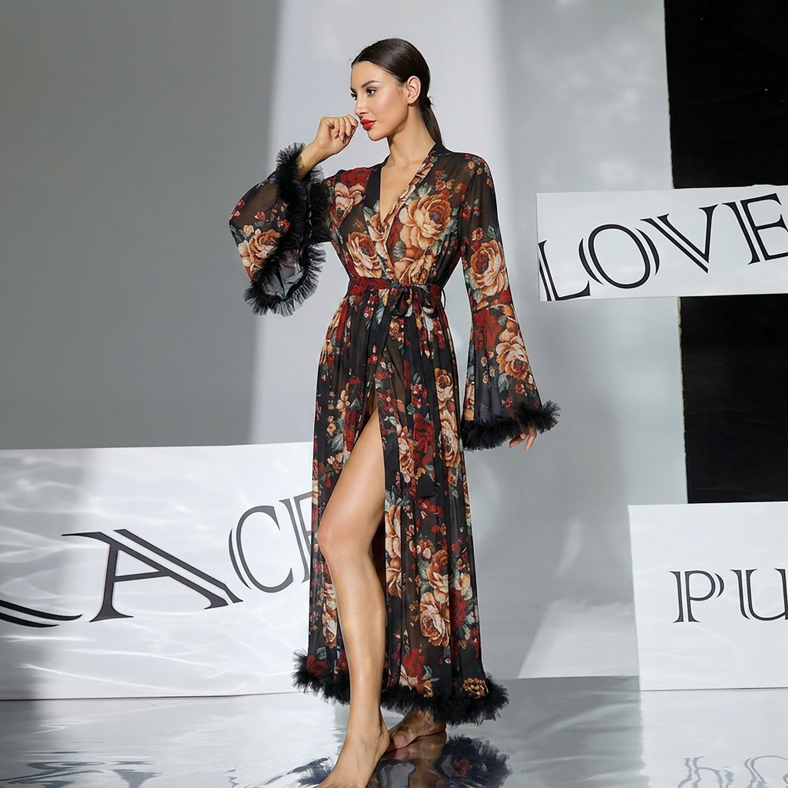 Letni, przezroczysty szlafrok  – Kimono Sheer Floral recenzja i cena